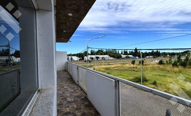 ALQUILER DEPTO 3 AMB, CON BALCÓN Y COCHERA, EN ALTOS DE ALBERDI, PLOTTIER