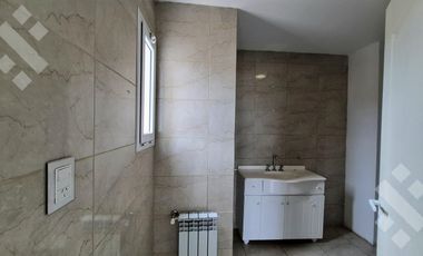 ALQUILER DEPTO 3 AMB, CON BALCÓN Y COCHERA, EN ALTOS DE ALBERDI, PLOTTIER