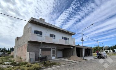 ALQUILER DEPTO 3 AMB, CON BALCÓN Y COCHERA, EN ALTOS DE ALBERDI, PLOTTIER