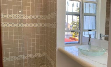 Casa en renta en García Ginerés amueblada.