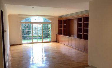 CASA 4 RECAMARAS - A CAMPO- LOMAS COUNTRY RENTA-VENTA