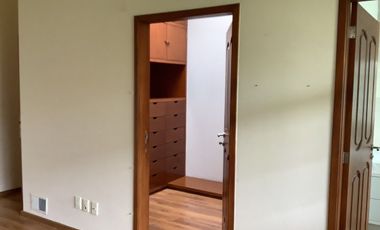 CASA 4 RECAMARAS - A CAMPO- LOMAS COUNTRY RENTA-VENTA