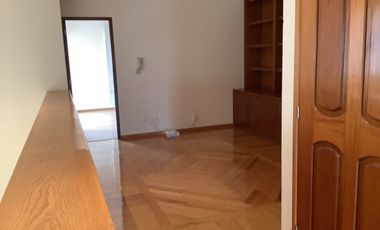 CASA 4 RECAMARAS - A CAMPO- LOMAS COUNTRY RENTA-VENTA