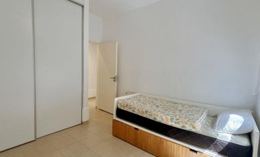 ALQUILER 1 AÑO: Casa 3 habitaciones, dep de servicio, pileta, lote interno en San Isidro Labrador