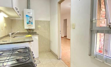 Departamento en  ALQUILER DE 1 DORMITORIO  A 50MTS DE UNC,  FRENTE CON BALCON
