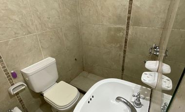 Departamento en  ALQUILER DE 1 DORMITORIO  A 50MTS DE UNC,  FRENTE CON BALCON