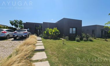 Venta - Casa en Barrio San Sebastián - Escobar