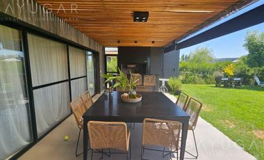 Venta - Casa en Barrio San Sebastián - Escobar