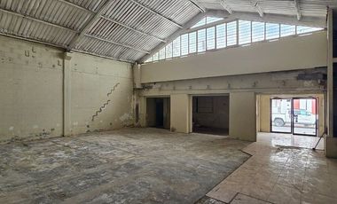 BODEGA EN RENTA EN EL CASCO DE SAN PEDRO