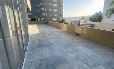 Hermoso y amplio departamento en venta con terraza privada y amenidades