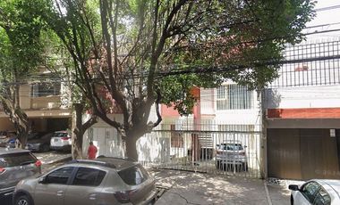 SE VENDE TERRENO EN LA DEL VALLE.