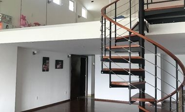 Excelente PH con terraza y muy bonita vista