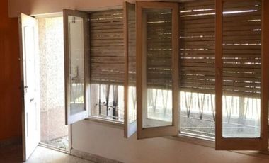 Reservada! Casa en Quilmes Oeste 3 ambientes con Garaje