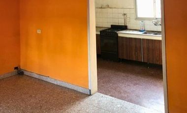 Reservada! Casa en Quilmes Oeste 3 ambientes con Garaje