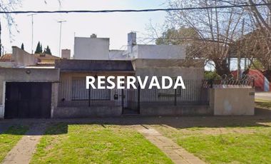 Reservada! Casa en Quilmes Oeste 3 ambientes con Garaje