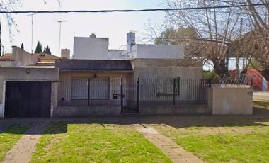 Reservada! Casa en Quilmes Oeste 3 ambientes con Garaje
