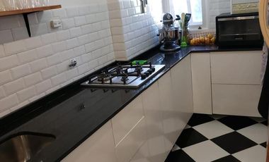 Departamento en  Alquiler de 3 ambientes con cochera de San Isidro