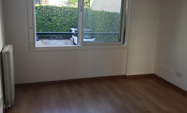 Departamento en  Alquiler de 3 ambientes con cochera de San Isidro