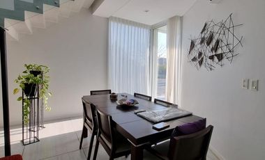 Casa en alquiler amoblado en Los Castaños, Nordelta