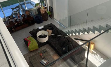 Casa en alquiler amoblado en Los Castaños, Nordelta