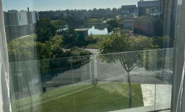 Casa en alquiler amoblado en Los Castaños, Nordelta