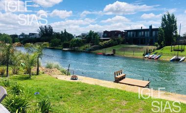 Casa en alquiler a la laguna en Santa Clara, Villanueva