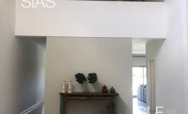 Casa en alquiler a la laguna en Santa Clara, Villanueva