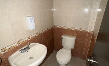 EDIFICIO CON ESPACIOS PARA OFICINAS EN RENTA