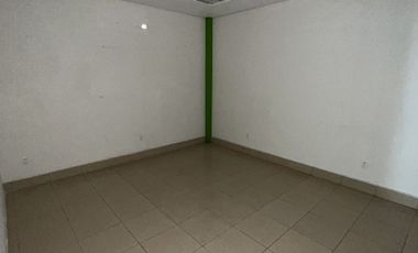 EDIFICIO CON ESPACIOS PARA OFICINAS EN RENTA