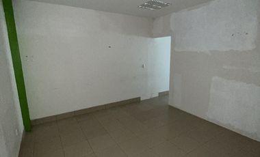 EDIFICIO CON ESPACIOS PARA OFICINAS EN RENTA