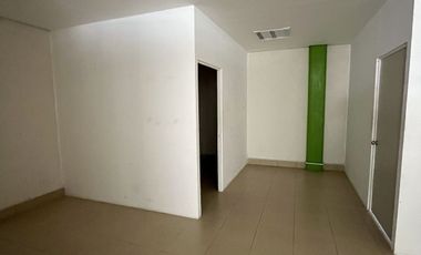 EDIFICIO CON ESPACIOS PARA OFICINAS EN RENTA