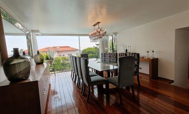 SE VENDE INCREÍBLE CASA EN BOSQUES DE LAS LOMAS (NyV)