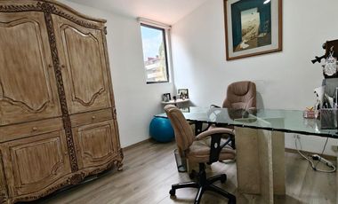 SE VENDE INCREÍBLE CASA EN BOSQUES DE LAS LOMAS (NyV)