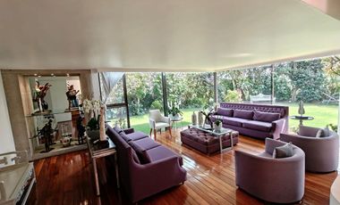 SE VENDE INCREÍBLE CASA EN BOSQUES DE LAS LOMAS (NyV)