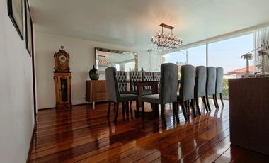 SE VENDE INCREÍBLE CASA EN BOSQUES DE LAS LOMAS (NyV)