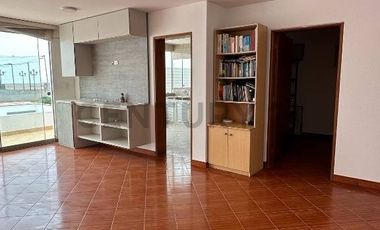 Amplia Casa con piscina... cerca al mar