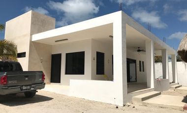 Hermosa casa en renta en el puerto de Telchac.