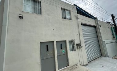 Bodega nueva con oficinas