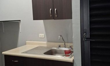 VENTA Local y Oficina en Edificio Corporativo