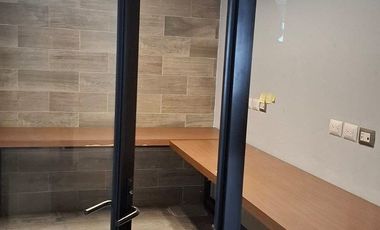 VENTA Local y Oficina en Edificio Corporativo