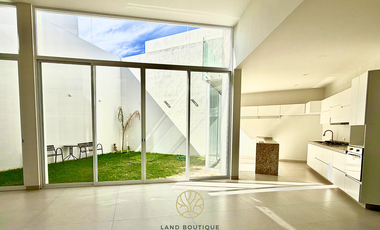 Casa en Venta Loretta 1