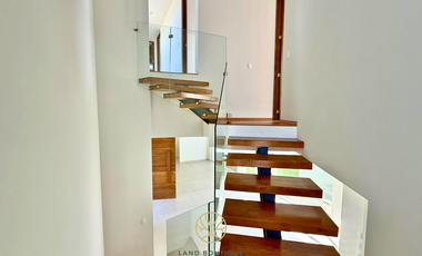 Casa en Venta Loretta 1