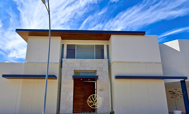 Casa en Venta Loretta 1
