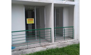 PERMUTO POR VEHICULO DE MENOR VALOR APTO CERCA AL ESTADIO DE GIRARDOT