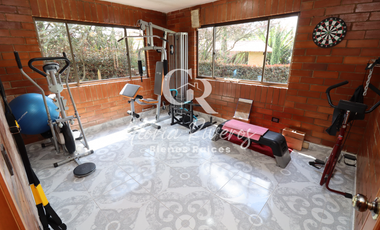 Renta Casa Campestre en Cota, Cundinamarca con 8 Habitaciones