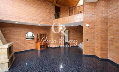 Renta Casa Campestre en Cota, Cundinamarca con 8 Habitaciones