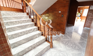 Renta Casa Campestre en Cota, Cundinamarca con 8 Habitaciones