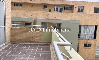 SE VENDE CASA EN EL CONJUNTO NATURA COTA