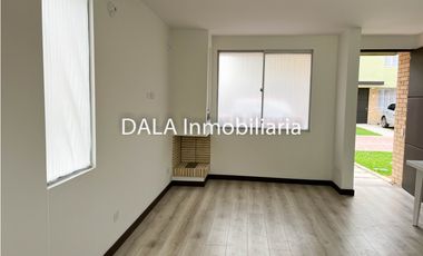 SE VENDE CASA EN EL CONJUNTO NATURA COTA