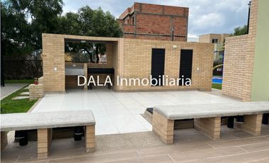 SE VENDE CASA EN EL CONJUNTO NATURA COTA